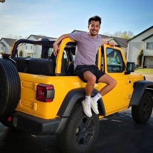 Meet your Posher, Alaric